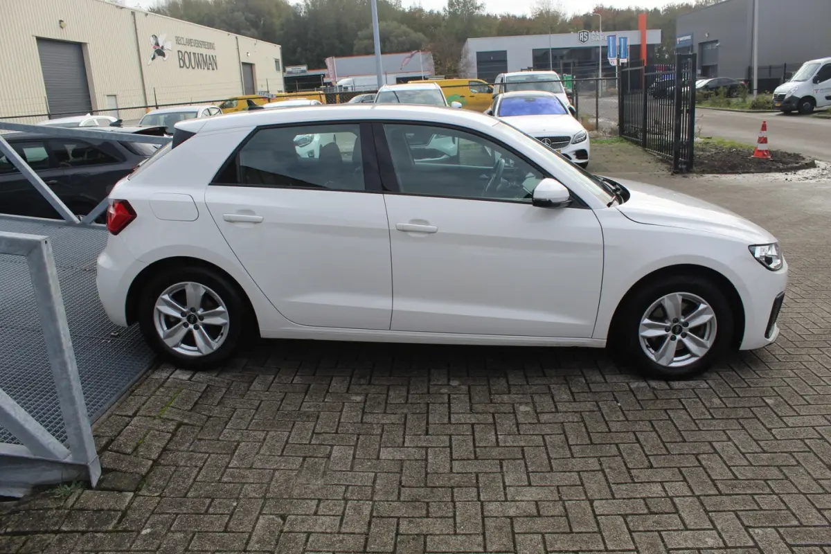 30 TFSI STERRENHEMEL Virtueel cockpit/Stoelverwarming/Keyless go/Bluetooth/Climate control
