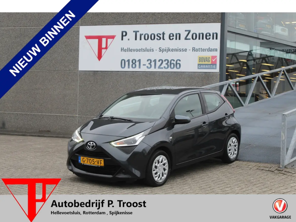 1.0 VVT-i x-play 1ste Eigenaar/Achteruitrijcamera/App connect/Airco/Orig. NL auto/Begrenze