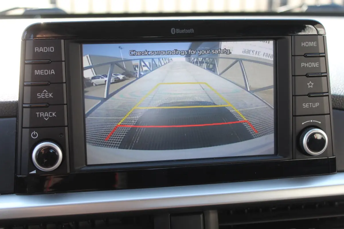 1.0 MPi ComfortPlusLine Airco/Achteruitrijcamera/Apple carplay/Bluetooth/Spraakbediening/M