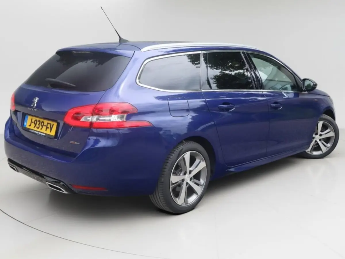 1.2 PureTech GT-Line | Clima Cruise | Apple Carplay/Navi | PDC + 360 Camera |