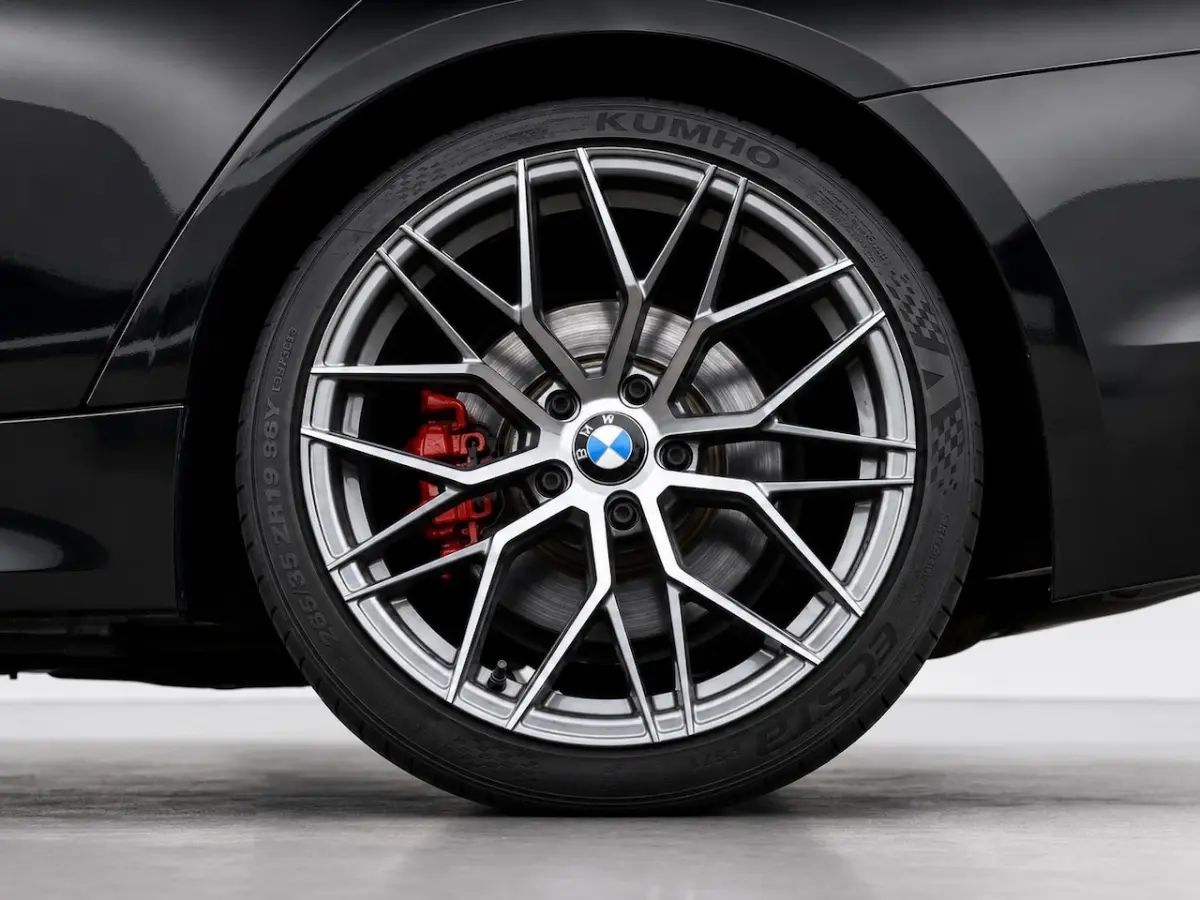 335i | Clima | Cruise | Multimedia/Navi | Stoelverwarming | Leder | PDC + Camera |
