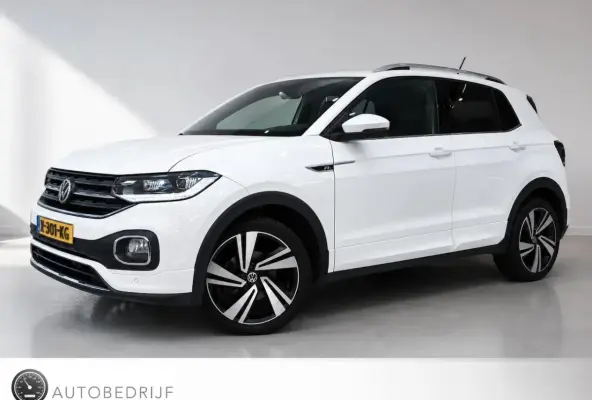 1.0 TSI R-Line | Clima | Adapt. Cruise | Apple Carplay/Navi | Velours | PDC + Camera | LED