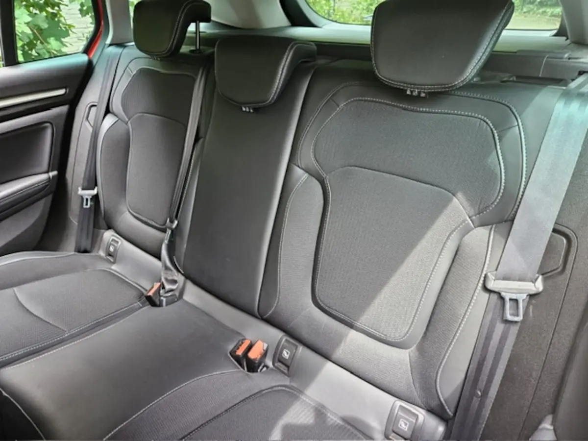 Estate 1.6 Plug-In Hybrid 160 R.S. Line Navi Led