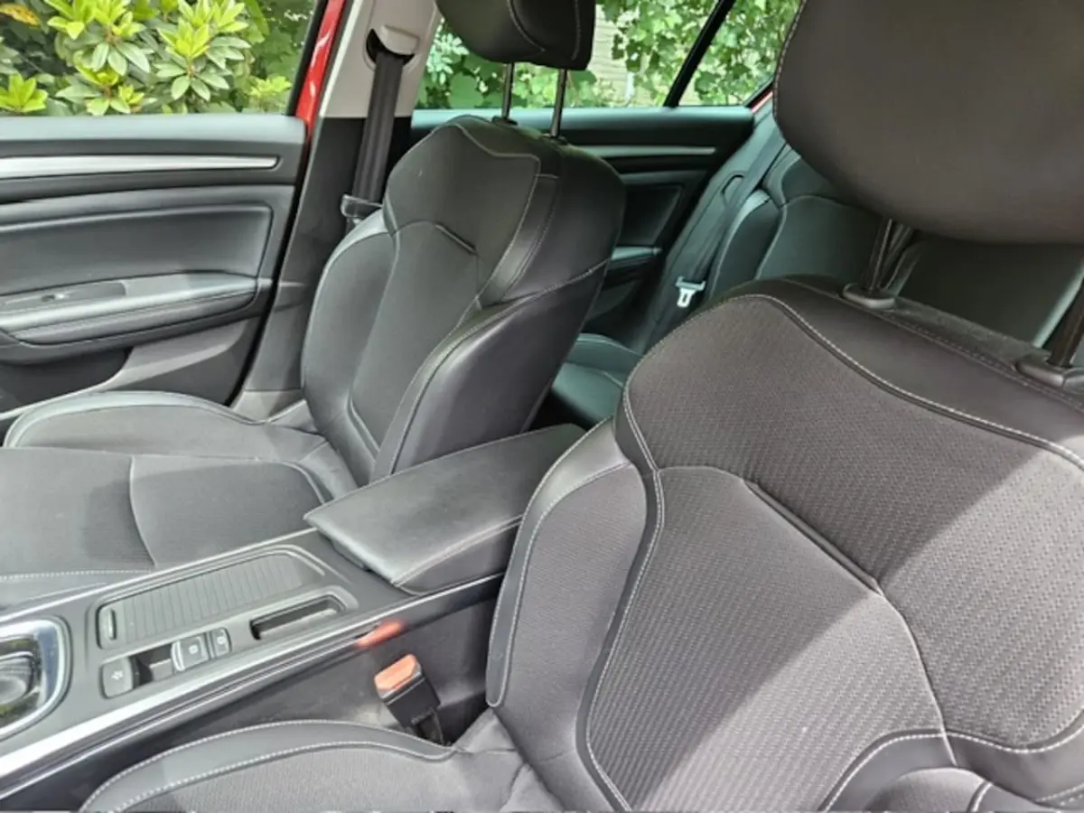 Estate 1.6 Plug-In Hybrid 160 R.S. Line Navi Led