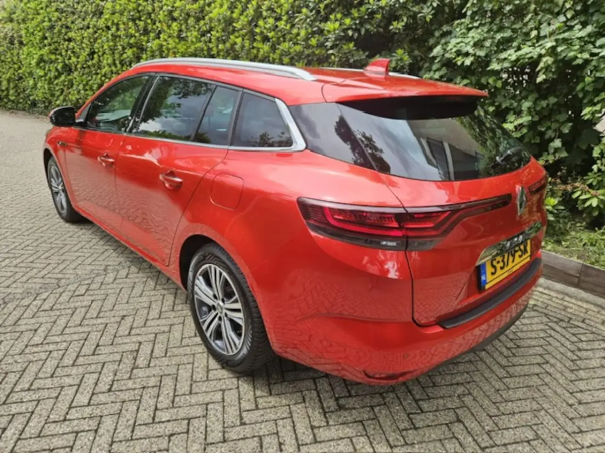 Estate 1.6 Plug-In Hybrid 160 R.S. Line Navi Led