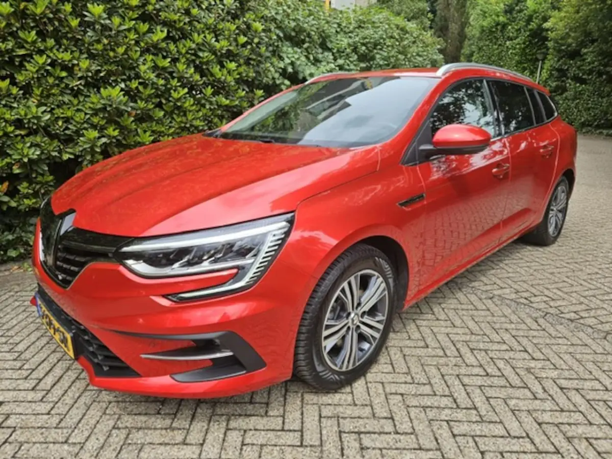 Estate 1.6 Plug-In Hybrid 160 R.S. Line Navi Led