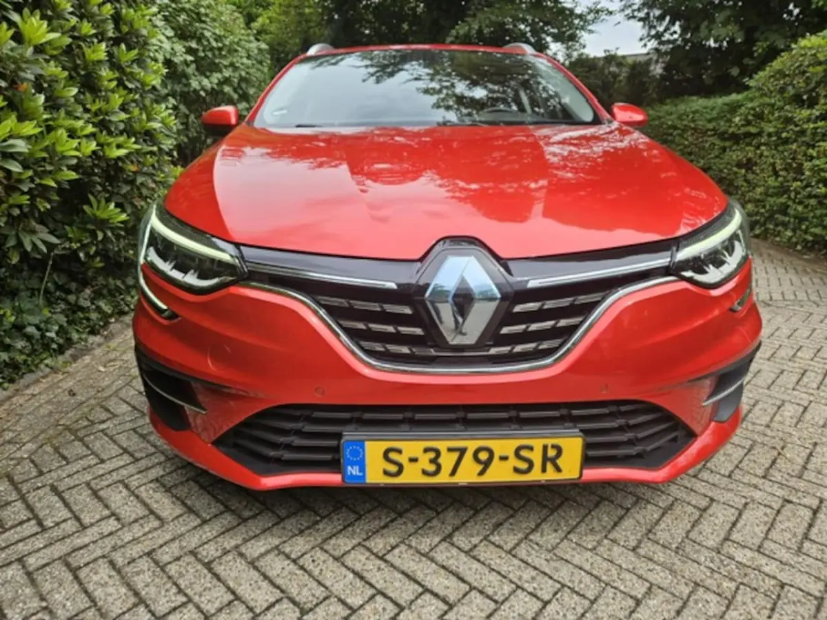 Estate 1.6 Plug-In Hybrid 160 R.S. Line Navi Led