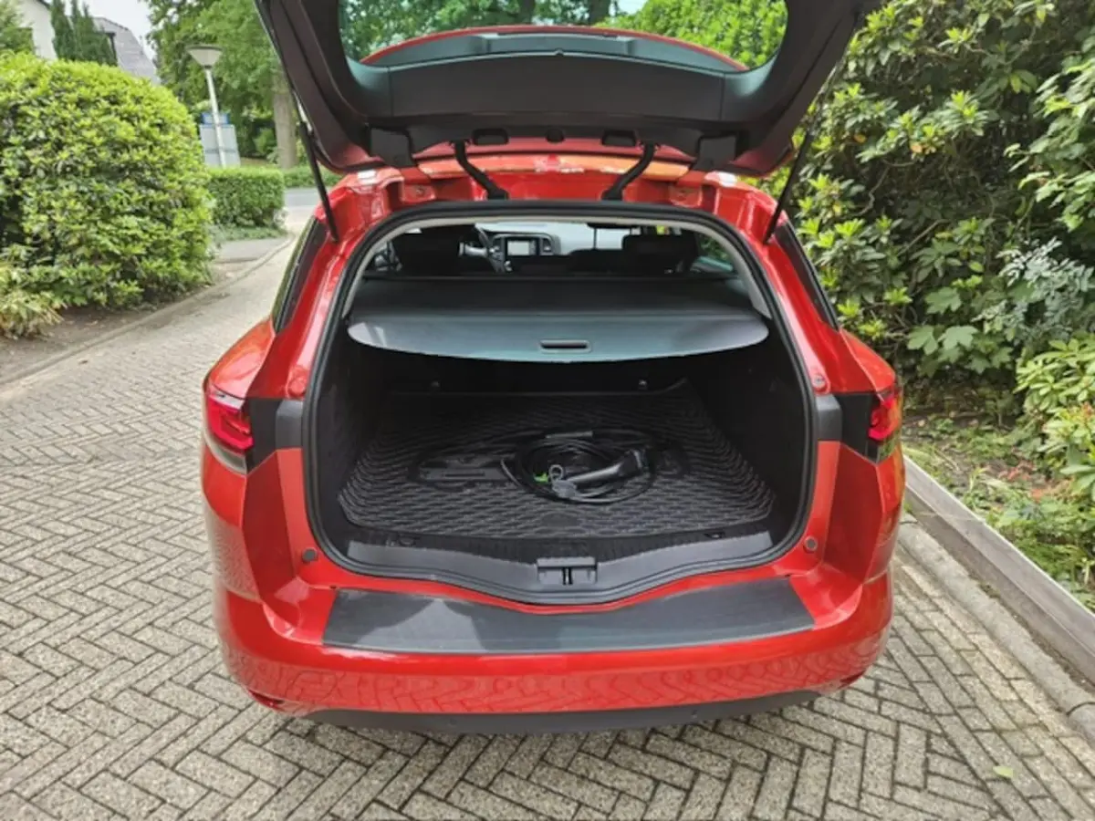 Estate 1.6 Plug-In Hybrid 160 R.S. Line Navi Led