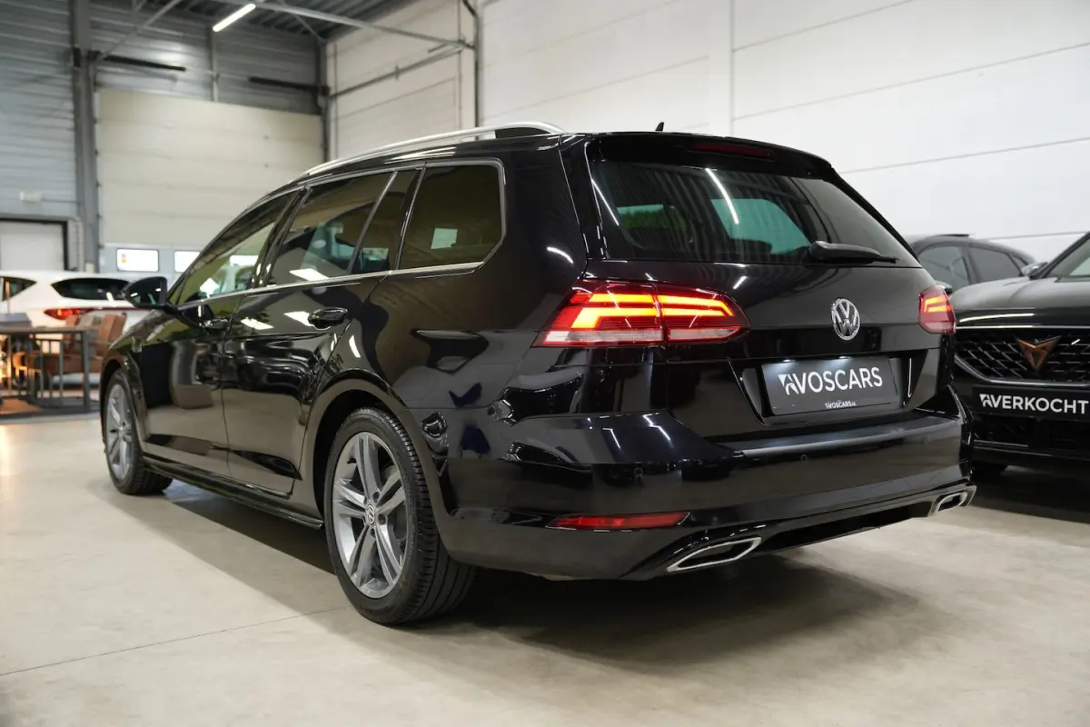 1.5 TSI 2x R-Line DSG * Virtual - Trekhaak - LED - ACC - App - DAB - Stoelverwarming