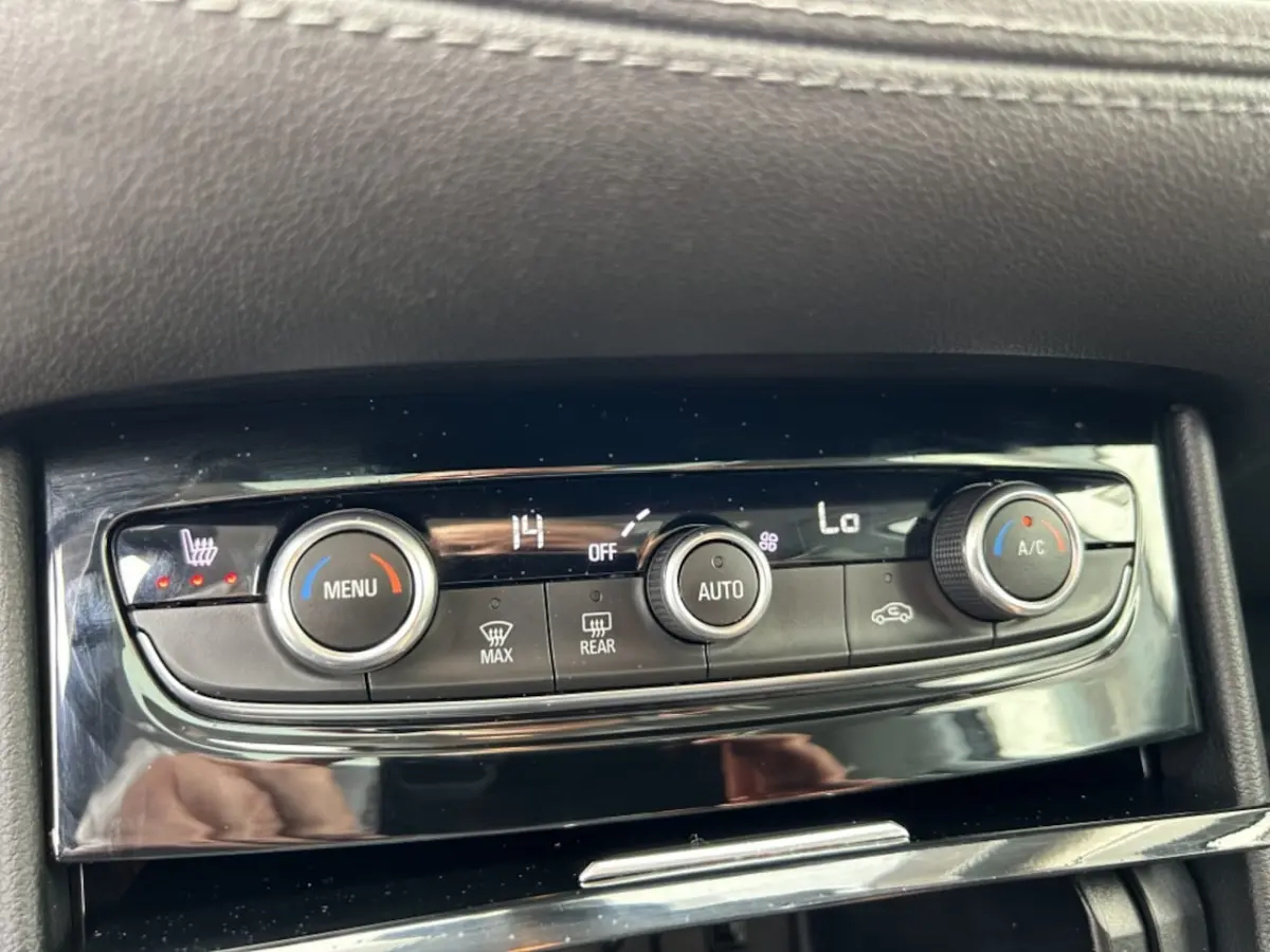 1.2 Turbo Innovation PANOdak CarPlay Nette staat