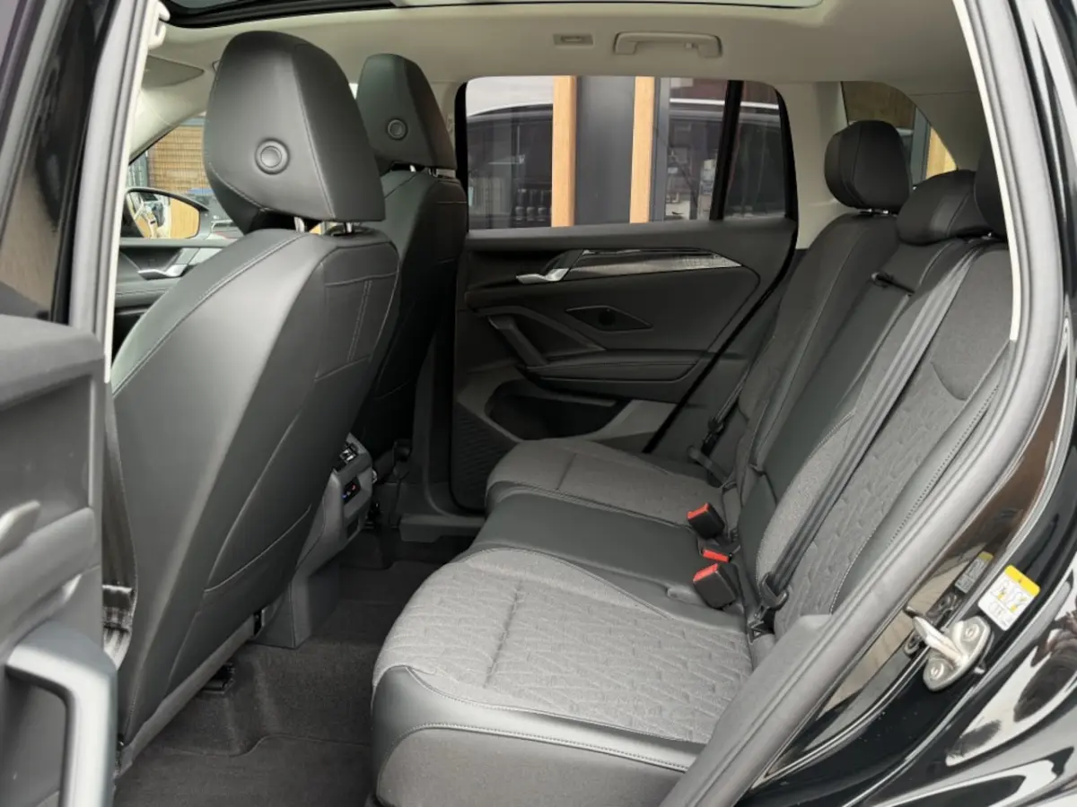 Life 1.5 TSI PHEV DSG 204 Pk | Pano | Trekhaak | 20 inch | Comfo