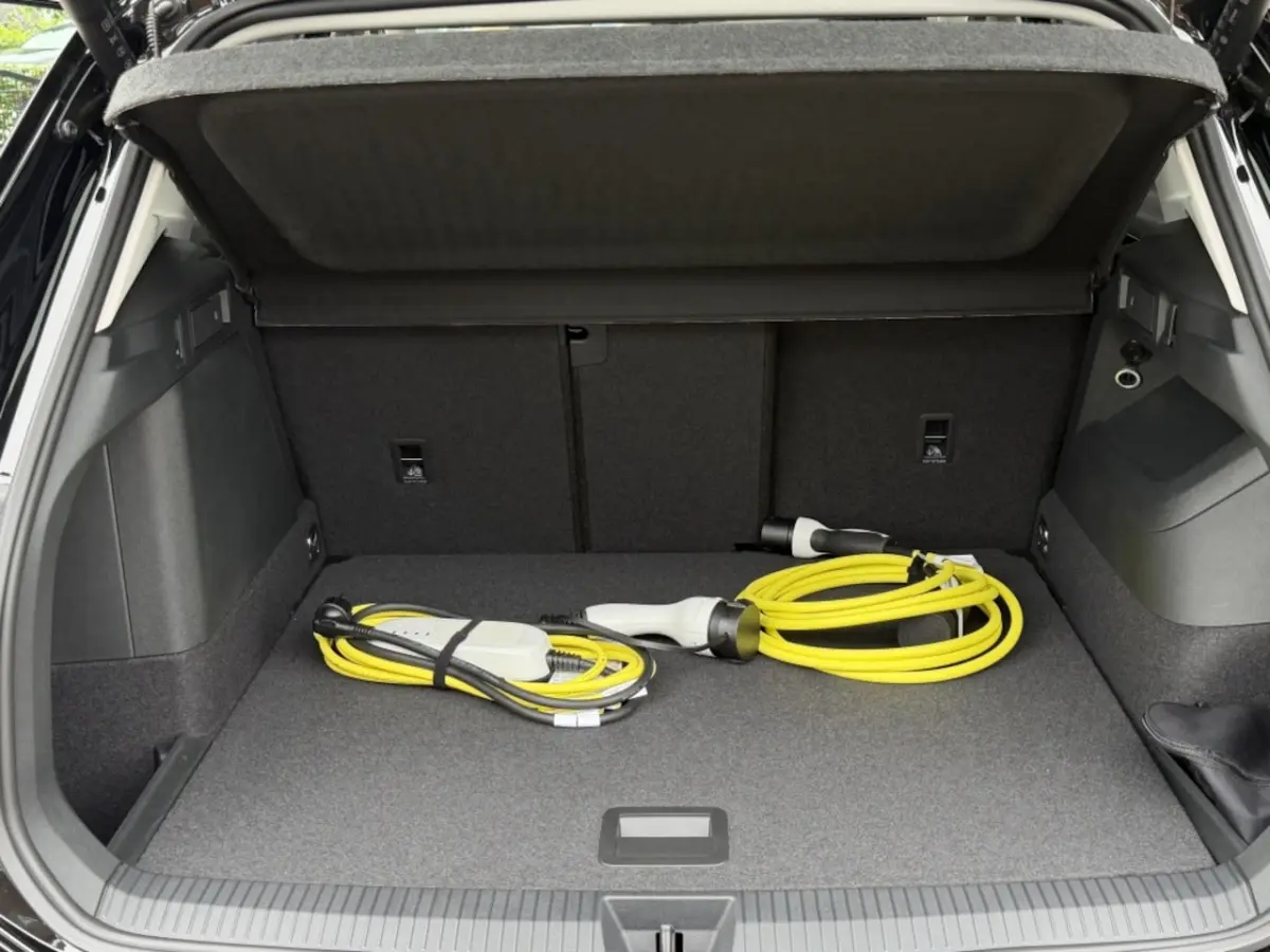 Life 1.5 TSI PHEV DSG 204 Pk | Pano | Trekhaak | 20 inch | Comfo