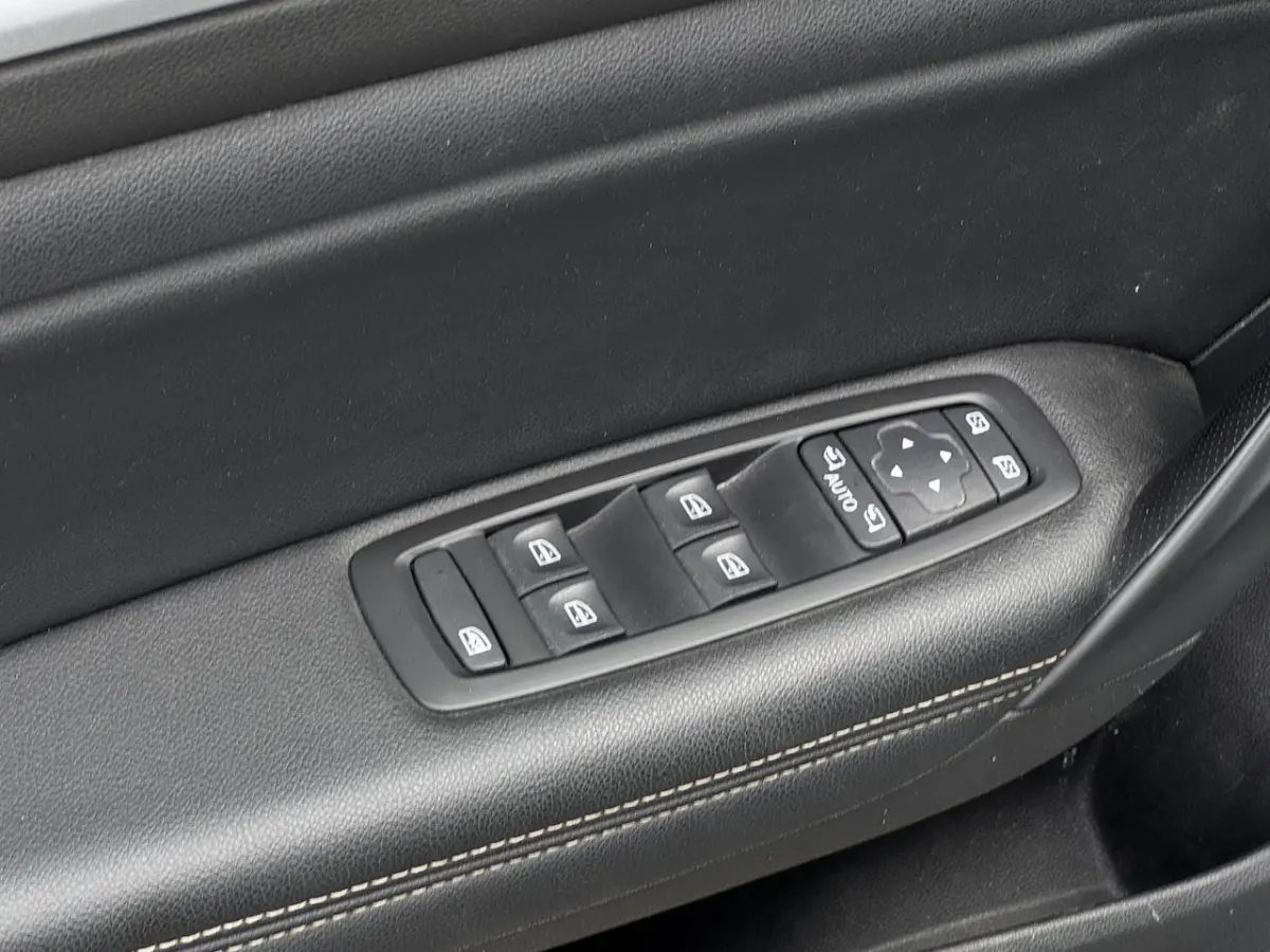 1.3 TCe Intens TREKHAAK | AUTOMAAT | NAVI CARPLAY