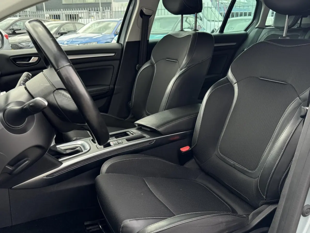 1.3 TCe Intens TREKHAAK | AUTOMAAT | NAVI CARPLAY