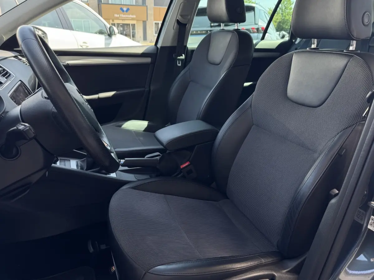 1.0 TSI Greentech Business Edition NL-AUTO | NAVI | ECC