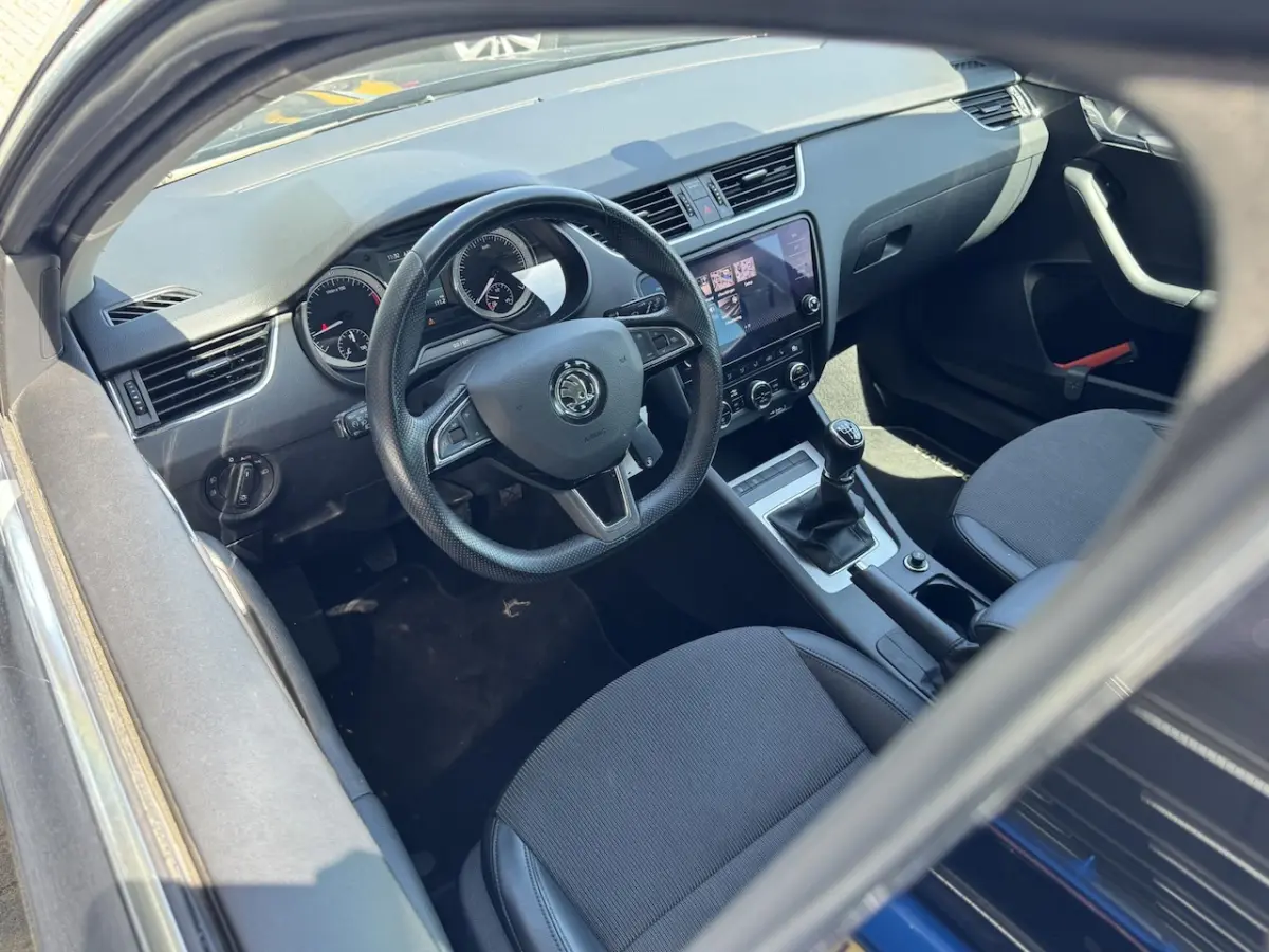 1.0 TSI Greentech Business Edition NL-AUTO | NAVI | ECC