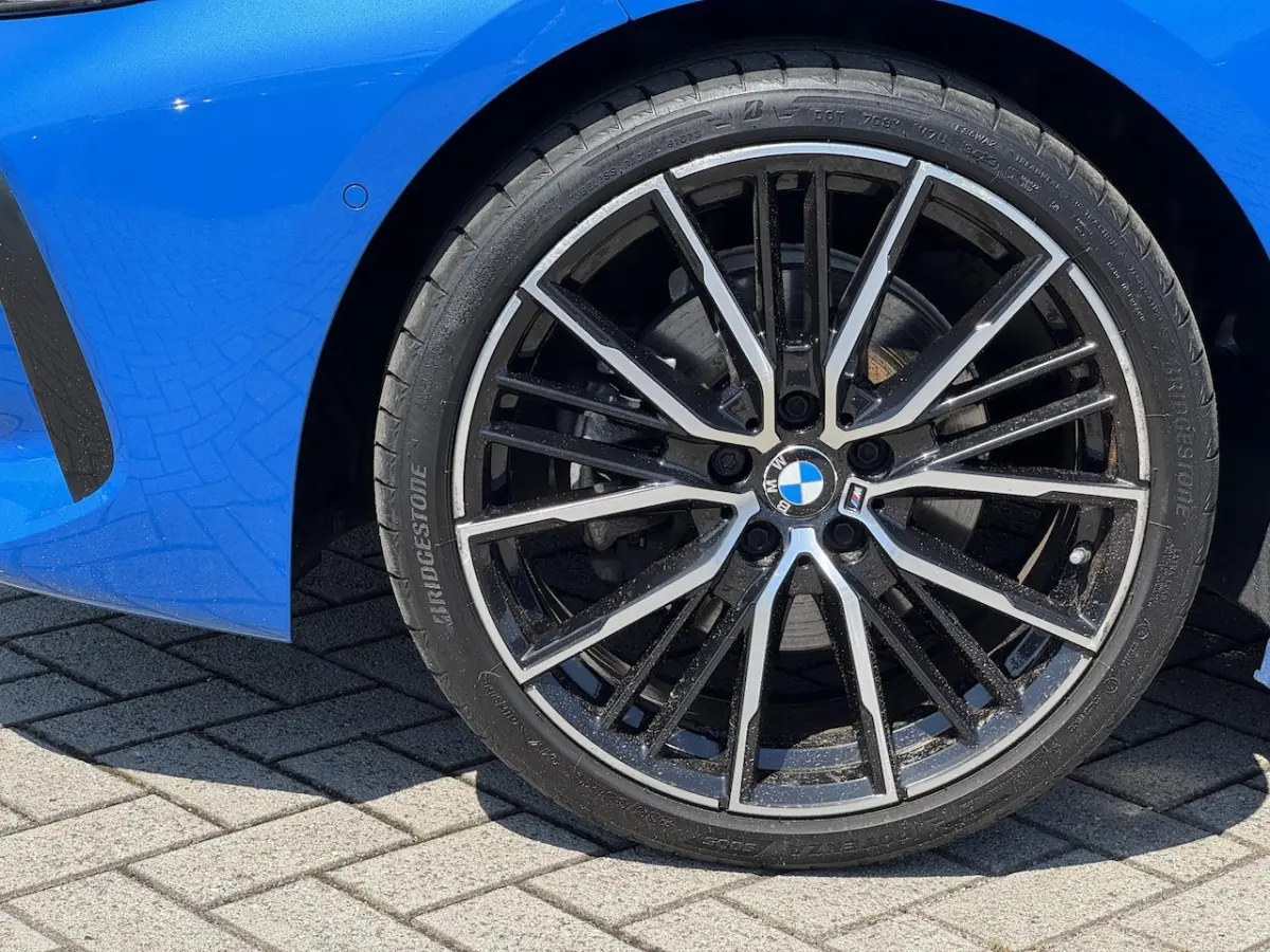 118i High Executive Edition NL-AUTO | M-PAKKET | LEDER | SFEER VERLICHTING