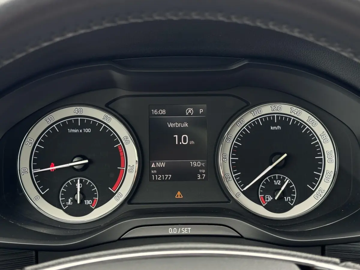 1.5 TSI Business Edition NL-AUTO | PANODAK | TREKHAAK | 150 PK