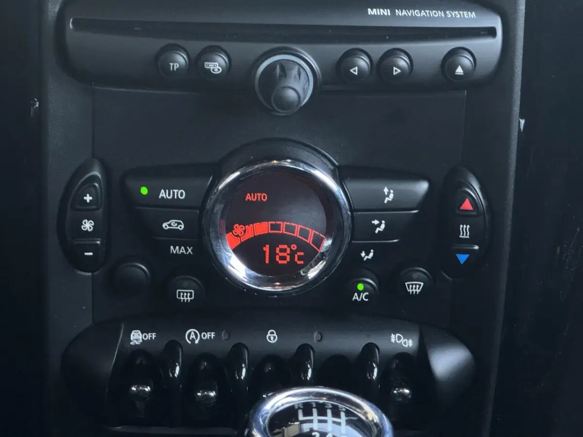 1.6 Cooper Pepper NL-AUTO | NAVI | GOED ONDERHOUDEN