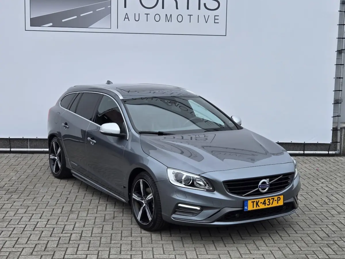 2.0 T4 Business Sport R design NL-AUTO | PANODAK | LEDER | CAMERA | TREKHAAK