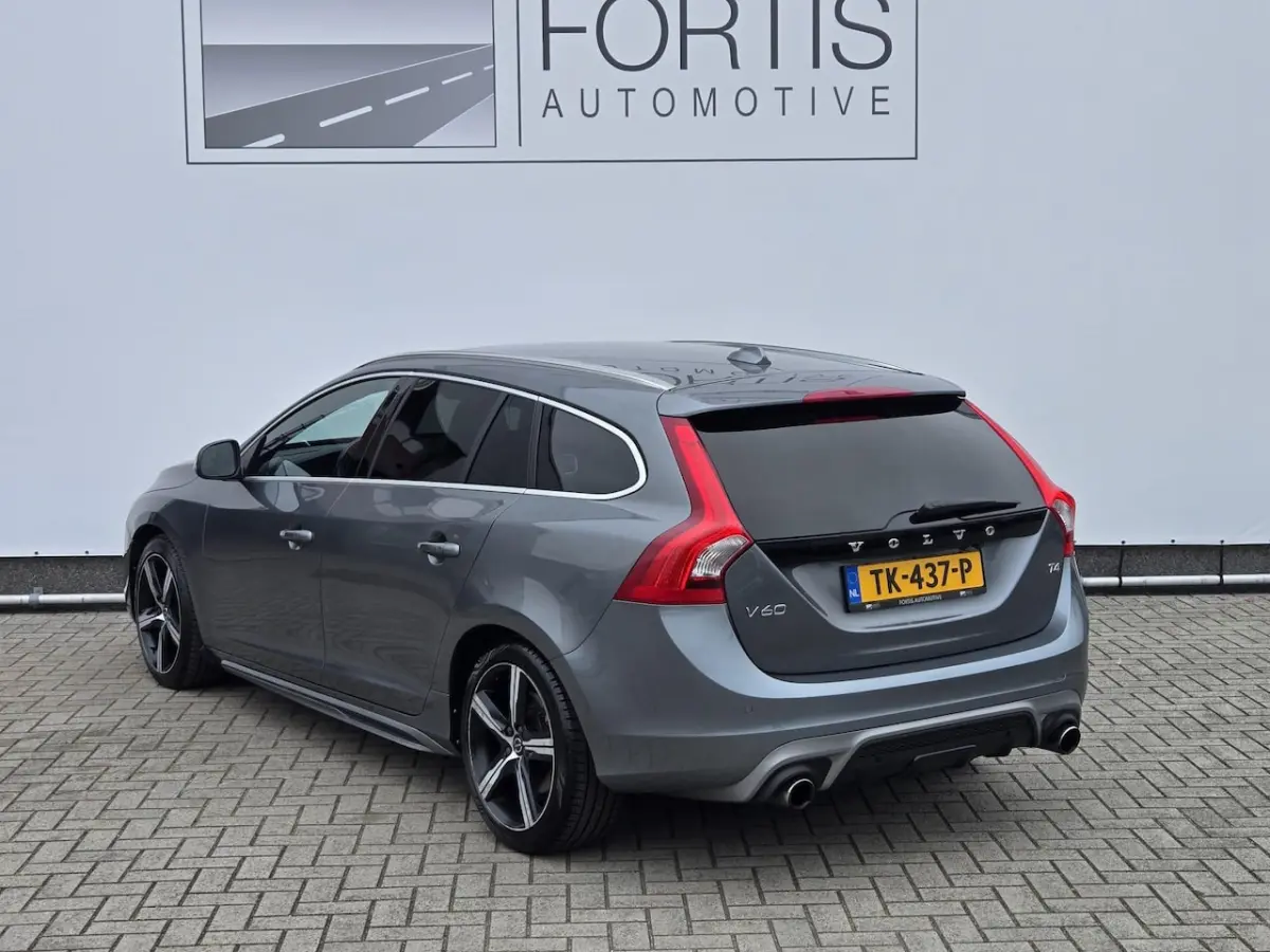 2.0 T4 Business Sport R design NL-AUTO | PANODAK | LEDER | CAMERA | TREKHAAK