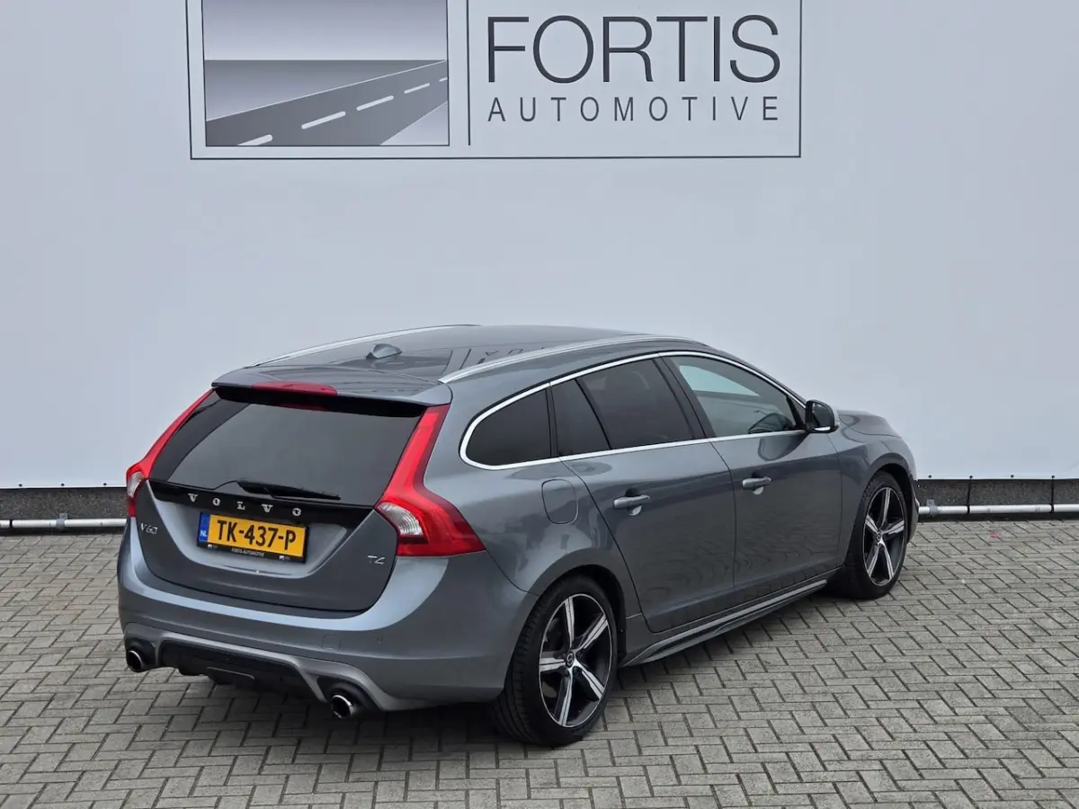2.0 T4 Business Sport R design NL-AUTO | PANODAK | LEDER | CAMERA | TREKHAAK