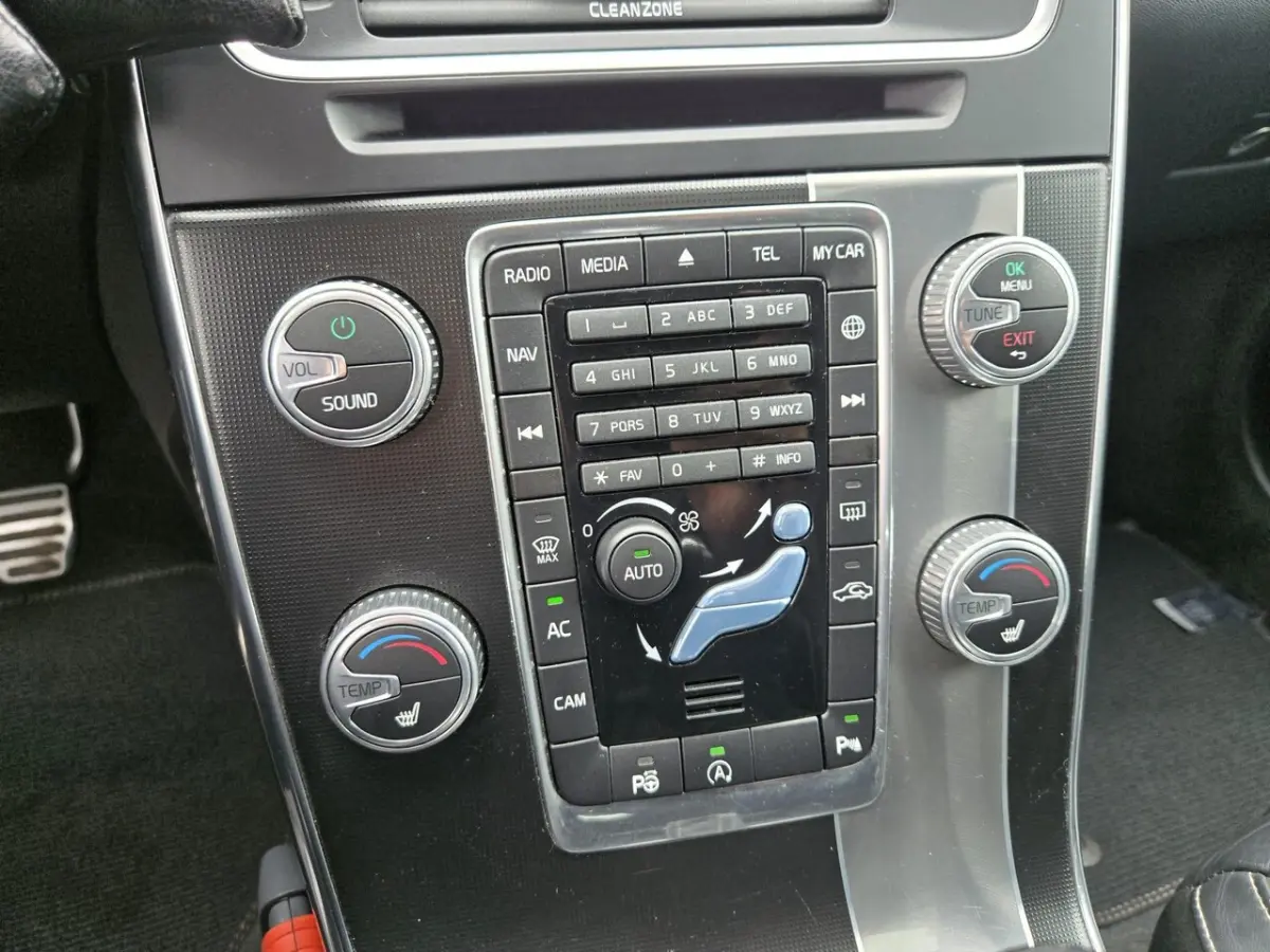 2.0 T4 Business Sport R design NL-AUTO | PANODAK | LEDER | CAMERA | TREKHAAK