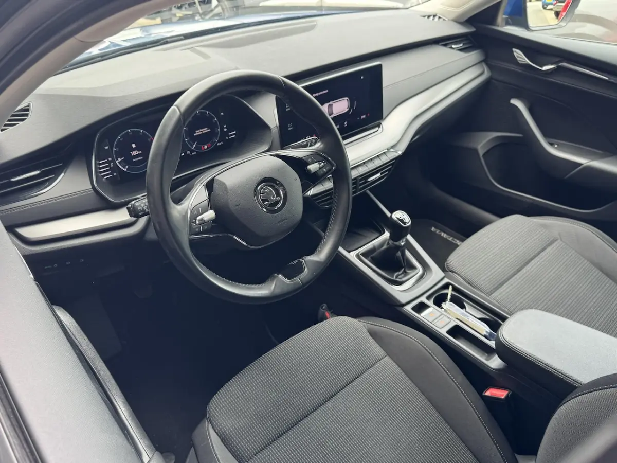 1.0 TSI Business Edition NL-AUTO | LAGE KM STAND