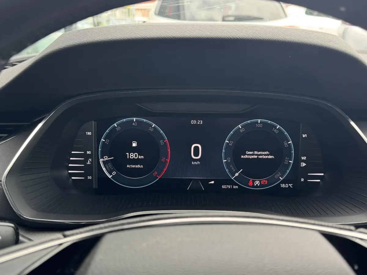 1.0 TSI Business Edition NL-AUTO | LAGE KM STAND