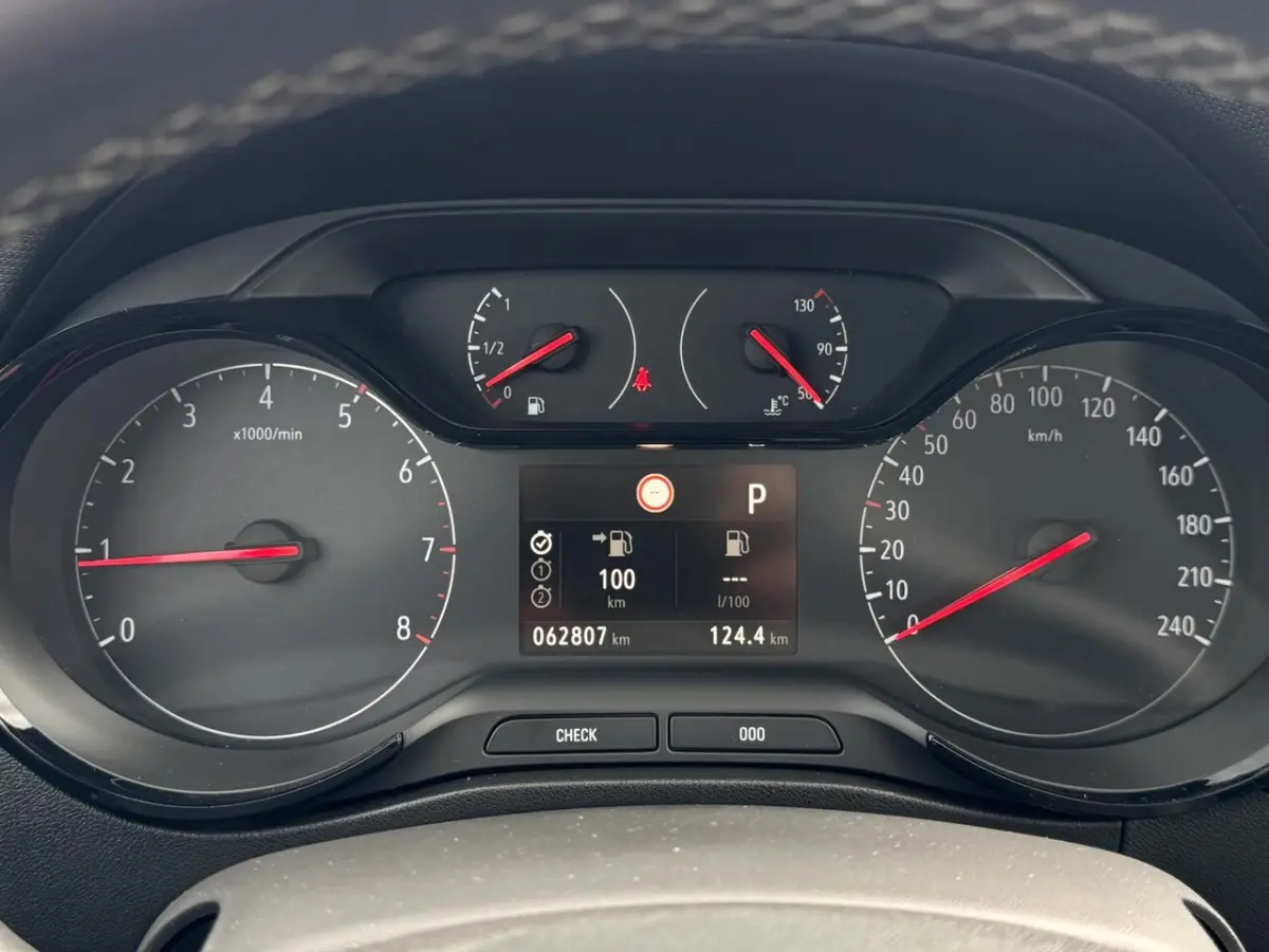1.2 Turbo 120 Jaar Edition NL-AUTO | CARPLAY | AIRCO | AUTOMAAT