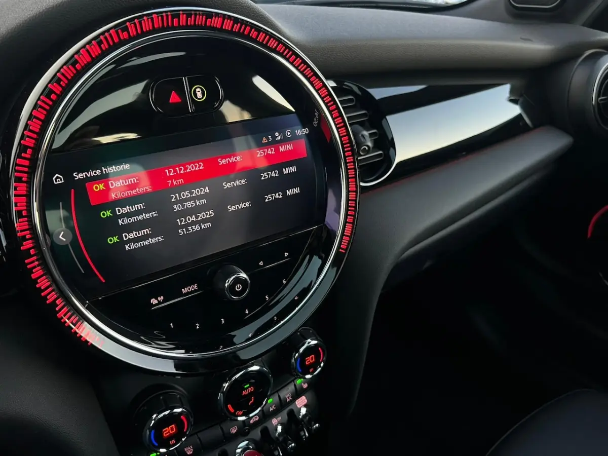 1.5 Cooper PANODAK | LEDER | HARMAN KARDON | DEALER ONDERH | CAMERA | HEAD - UP |