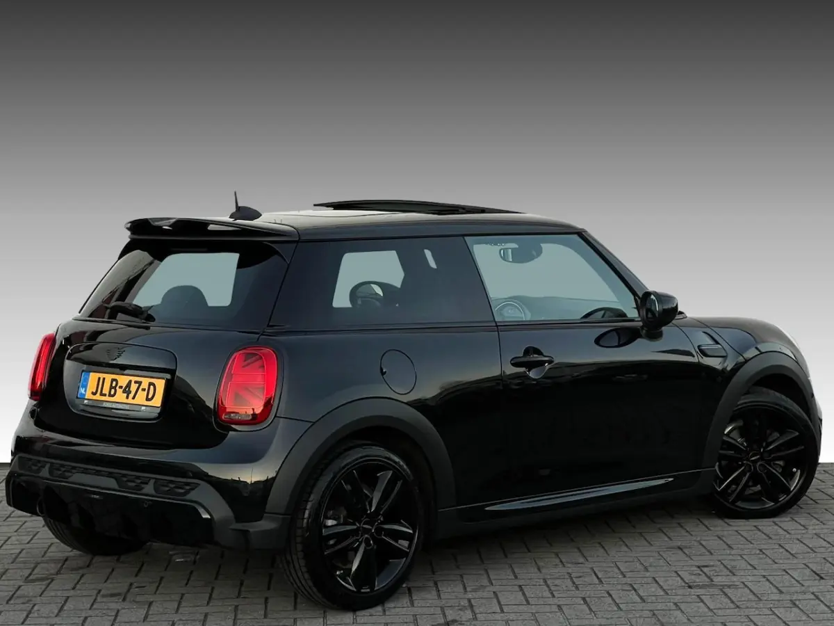 1.5 Cooper PANODAK | LEDER | HARMAN KARDON | DEALER ONDERH | CAMERA | HEAD - UP |