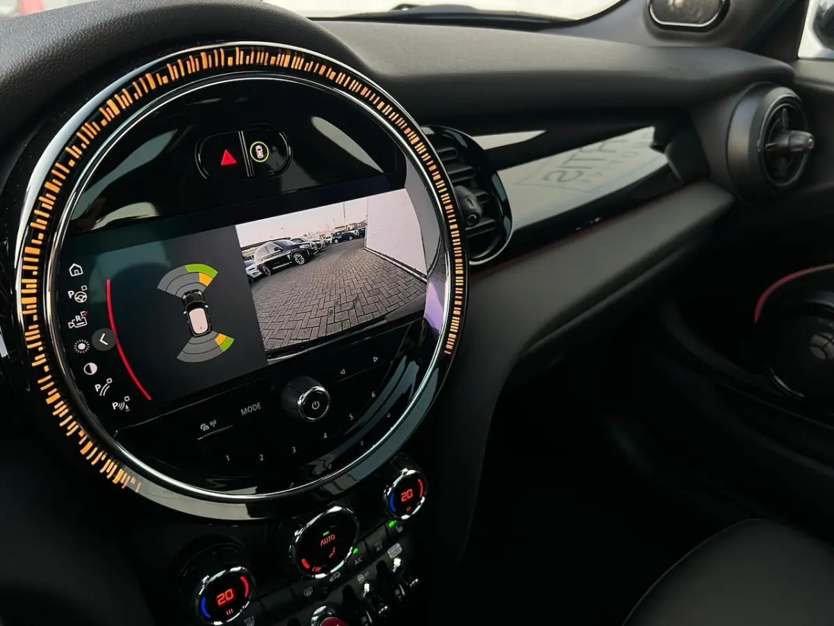 1.5 Cooper PANODAK | LEDER | HARMAN KARDON | DEALER ONDERH | CAMERA | HEAD - UP |