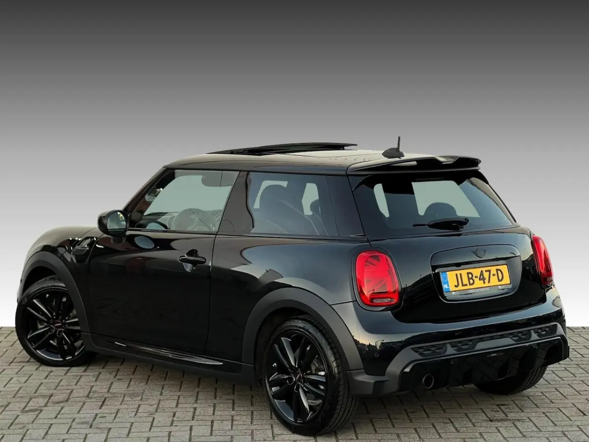 1.5 Cooper PANODAK | LEDER | HARMAN KARDON | DEALER ONDERH | CAMERA | HEAD - UP |