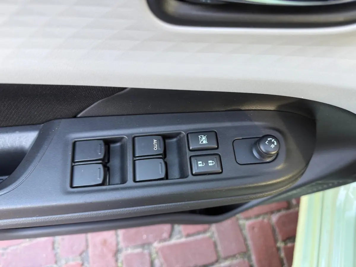 1.2 Comfort Smart Hybrid 6 X SWIFT 1Eig. 4800km b.j.12-2024 Carplay , Camera PDC , Adaptiv