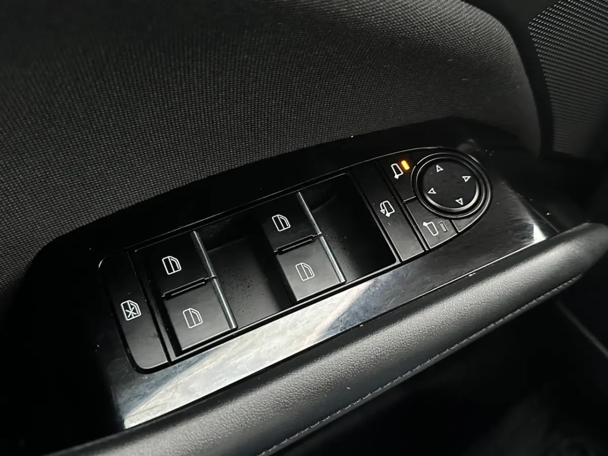 3 2.0 e-SkyActiv-G 122 Comfort hybrid, Automaat, 3200 Km, 1 Eig, b.j. 1-2023