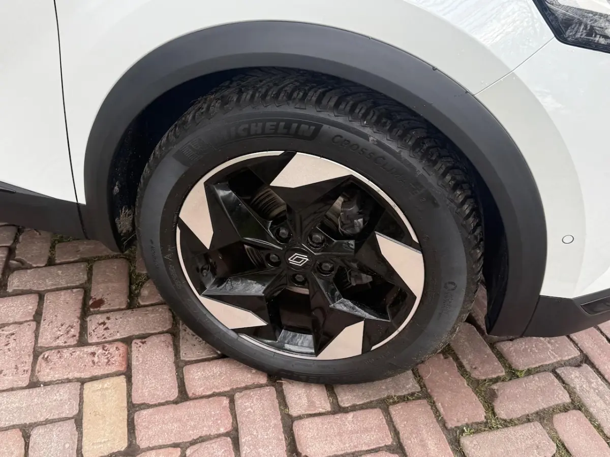 1.3 mild hybrid 160 techno Two-Tone 1Eig. b.j.9-2024 25000 km 18"lm, Led verl., Camera