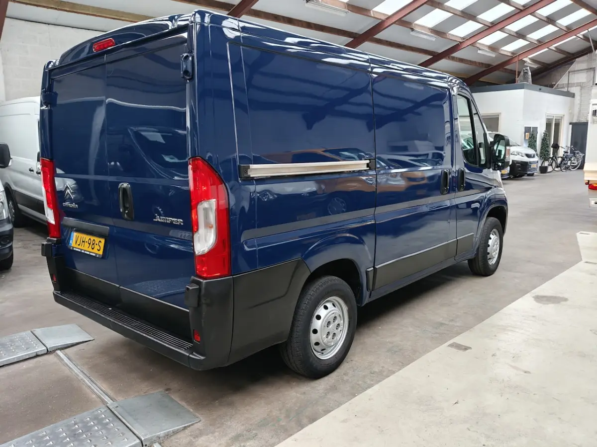 28 2.2 BlueHDi 120 L1H1 Control Economy