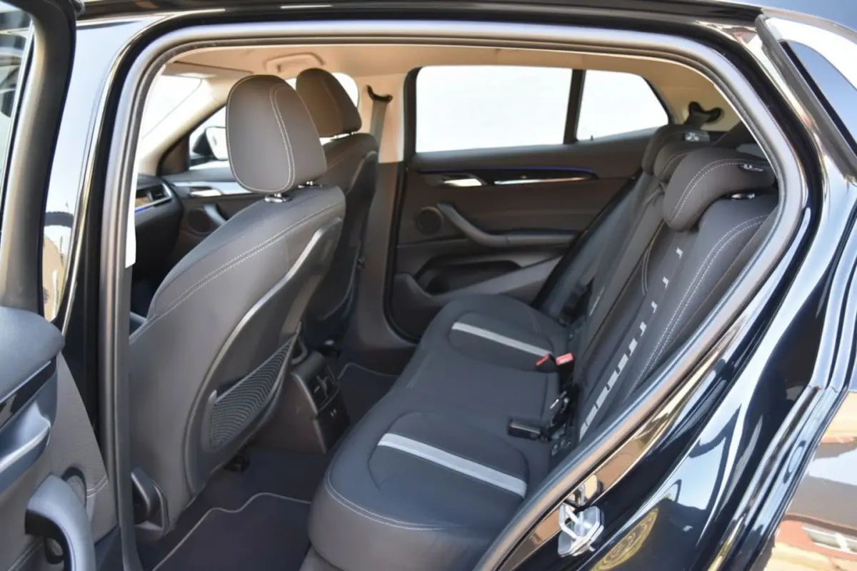 sDrive18i | SPORT STOELEN | 18"LMV | TREKHAAK