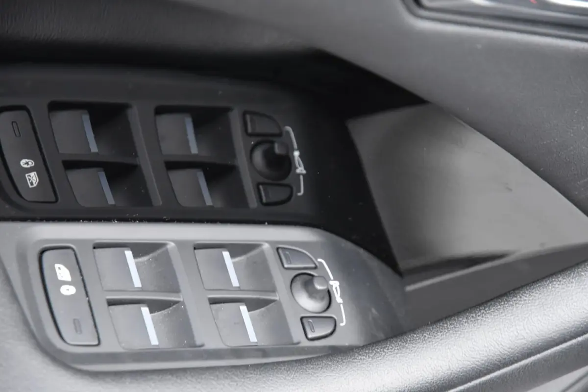 EV400 Business Edition S 90 kWh | STOELVERW | CARPLAY SOH 87.7%