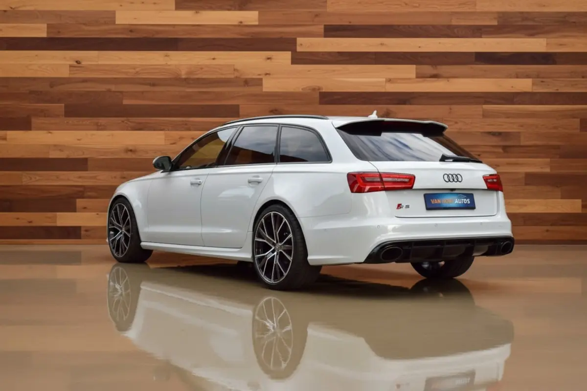 Avant 4.0 TFSI Quattro Pro Line Plus | Massagestoelen | Suzuka Grey RS 6