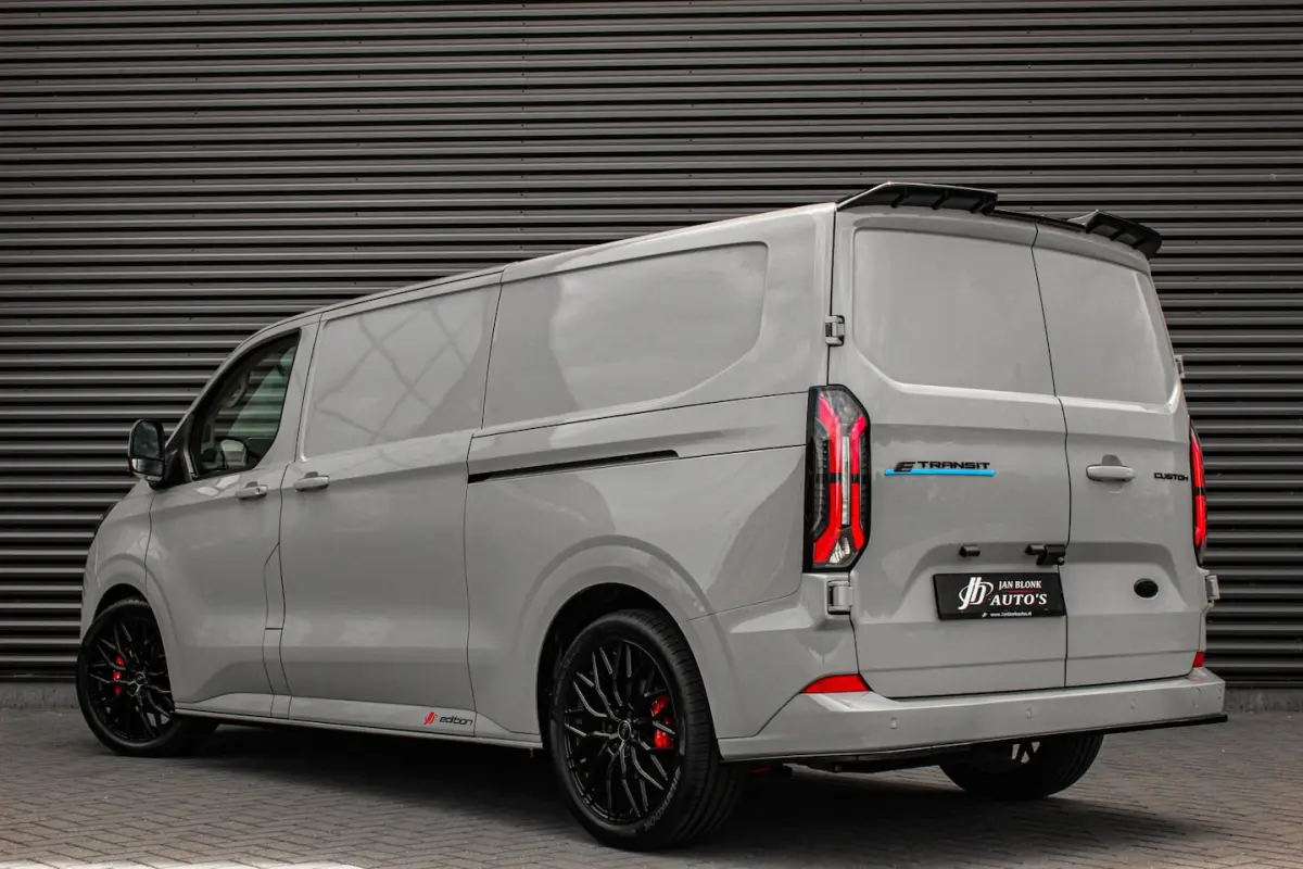 340 L2H1 Limited 71 kWh 218PK / JB- EDITON / CAMERA / 370KM RANGE /APPLE CARPLAY /DRIVERS-