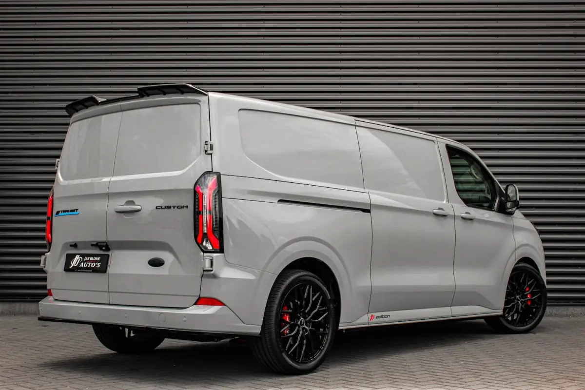 340 L2H1 Limited 71 kWh 218PK / JB- EDITON / CAMERA / 370KM RANGE /APPLE CARPLAY /DRIVERS-