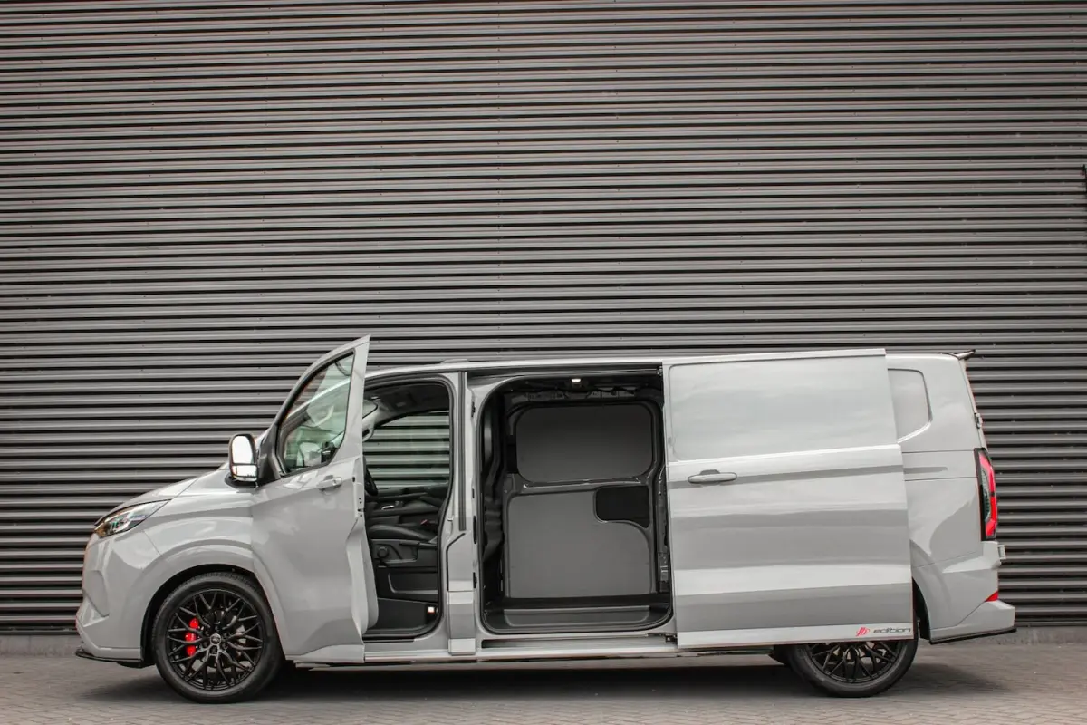 340 L2H1 Limited 71 kWh 218PK / JB- EDITON / CAMERA / 370KM RANGE /APPLE CARPLAY /DRIVERS-