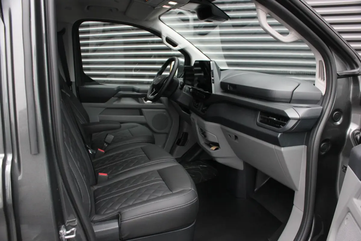 L2H1 Limited 71kWh 218PK 3-ZITS / JB-EDITON / CAMERA / 370KM RANGE / APPLE CARPLAY /DRIVER