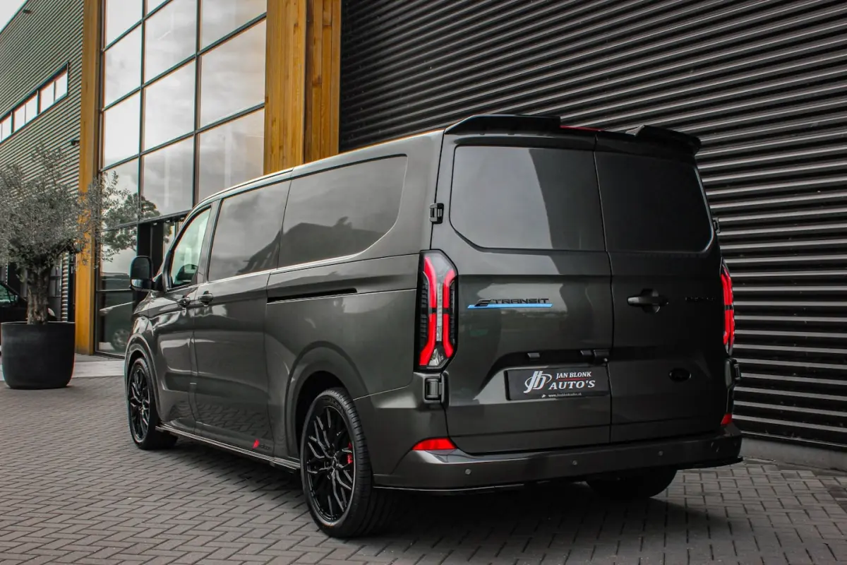 L2H1 Limited 71kWh 218PK 3-ZITS / JB-EDITON / CAMERA / 370KM RANGE / APPLE CARPLAY /DRIVER