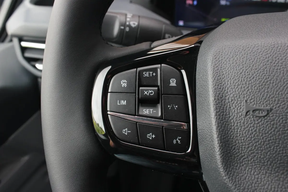L2H1 Limited 71 kWh 218PK / JB- EDITON / CAMERA / 370KM RANGE / APPLE CARPLAY /DRIVERS- PA