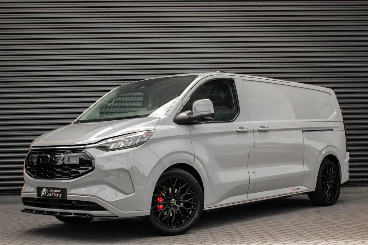 340 L2H1 Limited 71 kWh 218PK / JB- EDITON / CAMERA / 370KM RANGE /APPLE CARPLAY /DRIVERS-