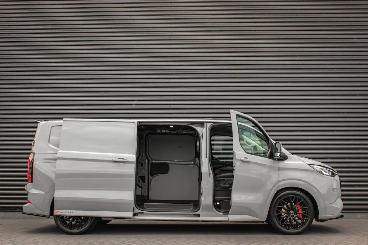 340 L2H1 Limited 71 kWh 218PK / JB- EDITON / CAMERA / 370KM RANGE /APPLE CARPLAY /DRIVERS-