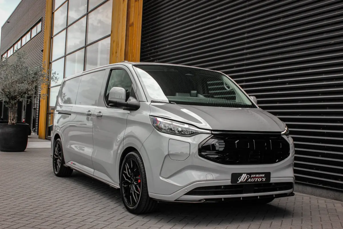 340 L2H1 Limited 71 kWh 218PK / JB- EDITON / CAMERA / 370KM RANGE /APPLE CARPLAY /DRIVERS-